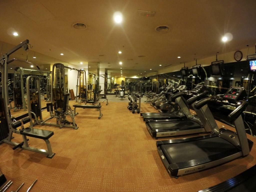 Imperial Palace Hotel Мири Экстерьер фото